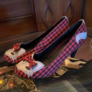 Tuk heels size 7